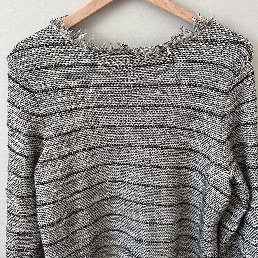 Chico’s Fringe Lace Wool Blend Cardigan Jacket Size 2 L Black & White Office - Picture 10 of 13
